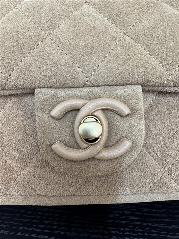 2026131214232863 700